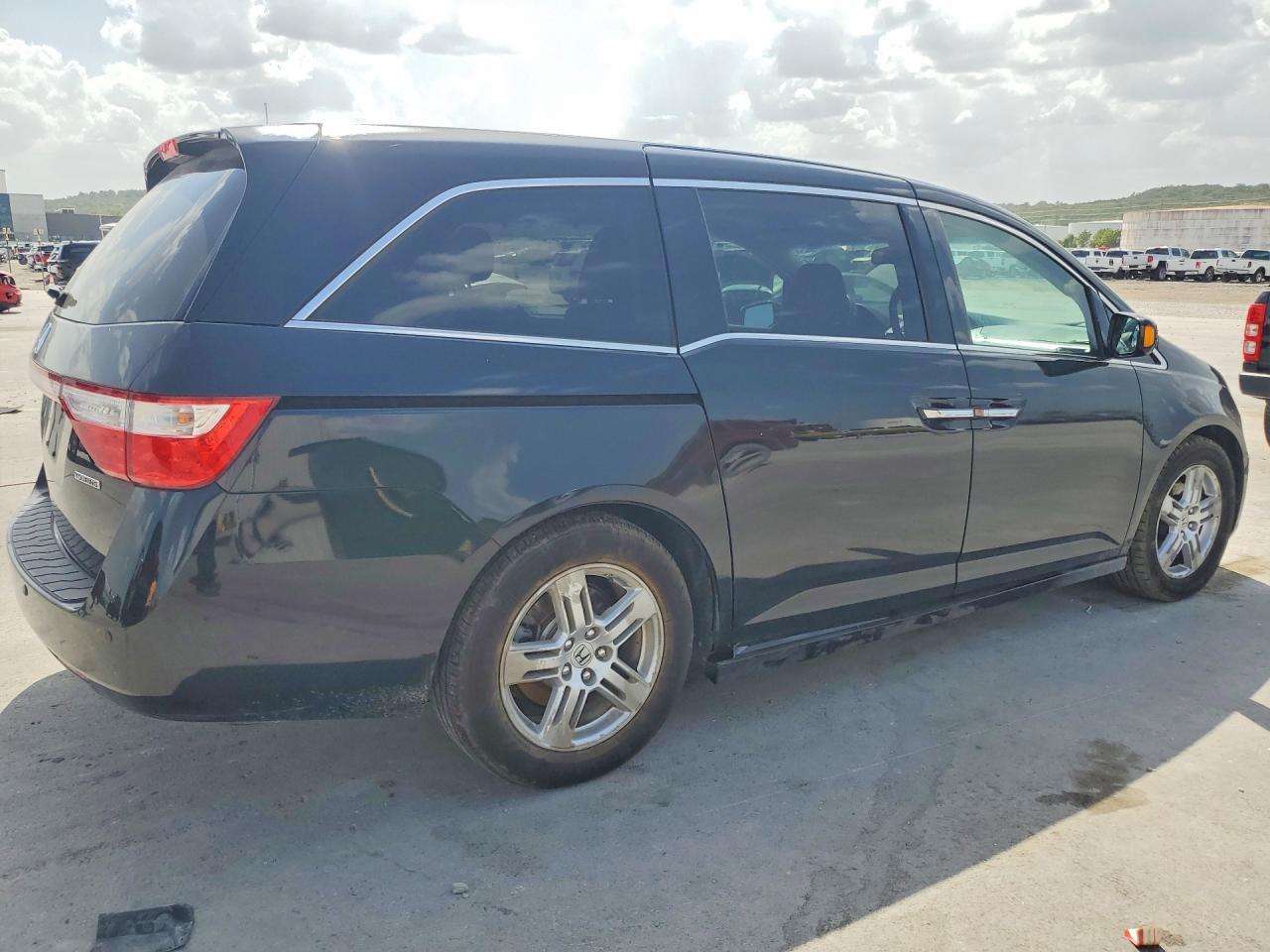 2012 HONDA ODYSSEY TOURING — Фото 3 из 13