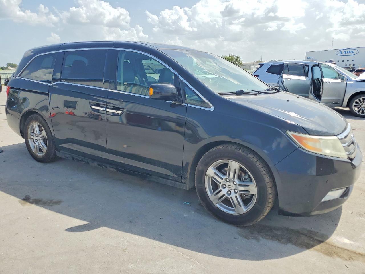 2012 HONDA ODYSSEY TOURING — Фото 4 из 13