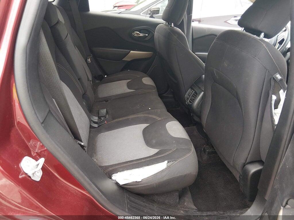 1C4PJLCB6JD612188 2018 JEEP CHEROKEE photo no. 8