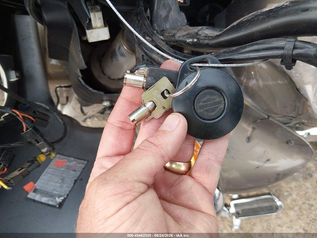1HD1FSW144Y616062 2004 HARLEY-DAVIDSON FLTRI photo no. 11
