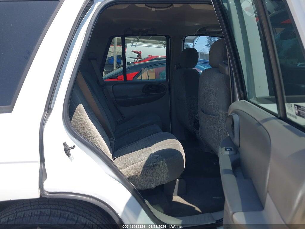 1GNDS13S522359549 2002 CHEVROLET TRAILBLAZER photo no. 8