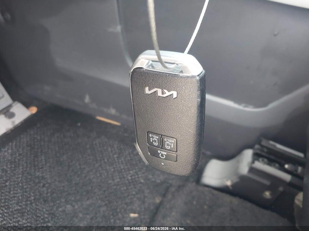 KNDNE5H38R6333267 2024 KIA CARNIVAL MPV photo no. 11