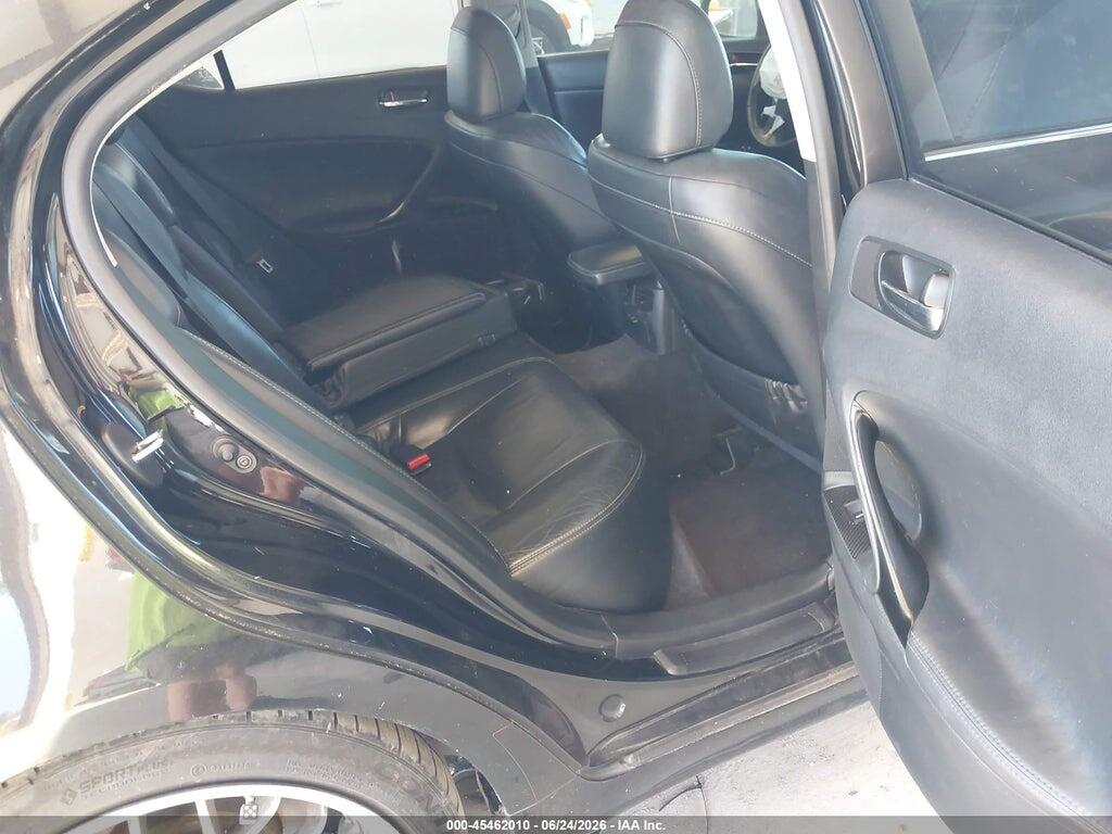 JTHBF5C27A5128076 2010 LEXUS IS 250 photo no. 8