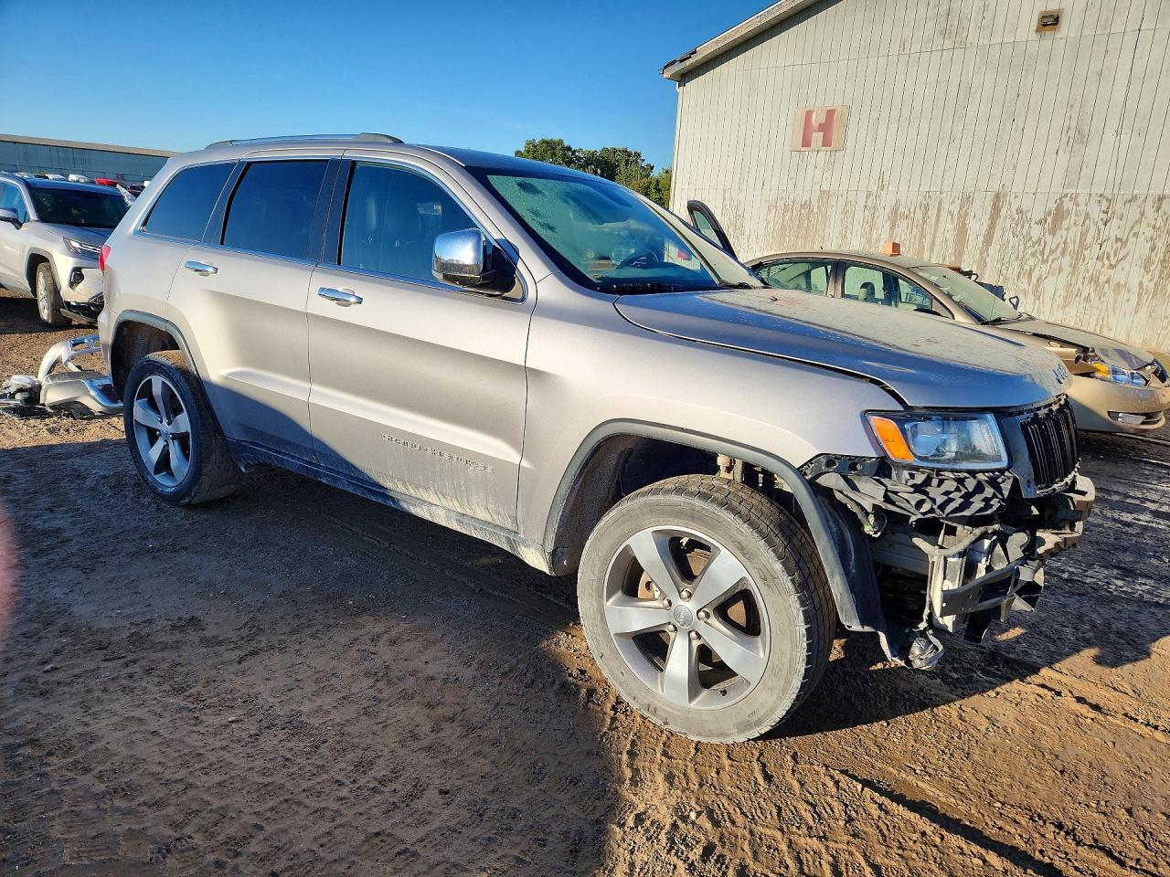 2015 JEEP GRAND CHEROKEE LIMITED — Фото 4 из 14