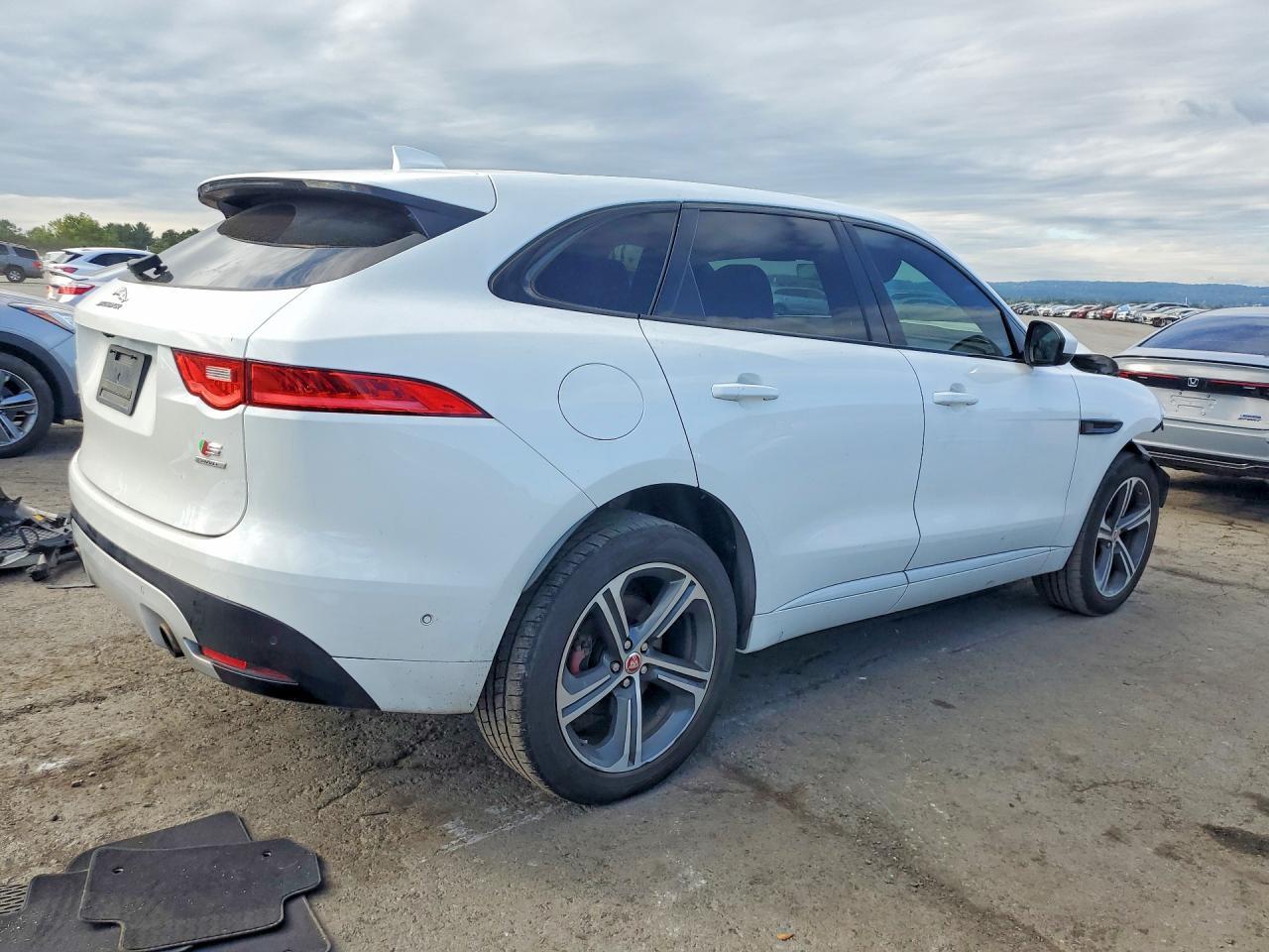 2019 JAGUAR F-PACE S — Фото 3 из 14