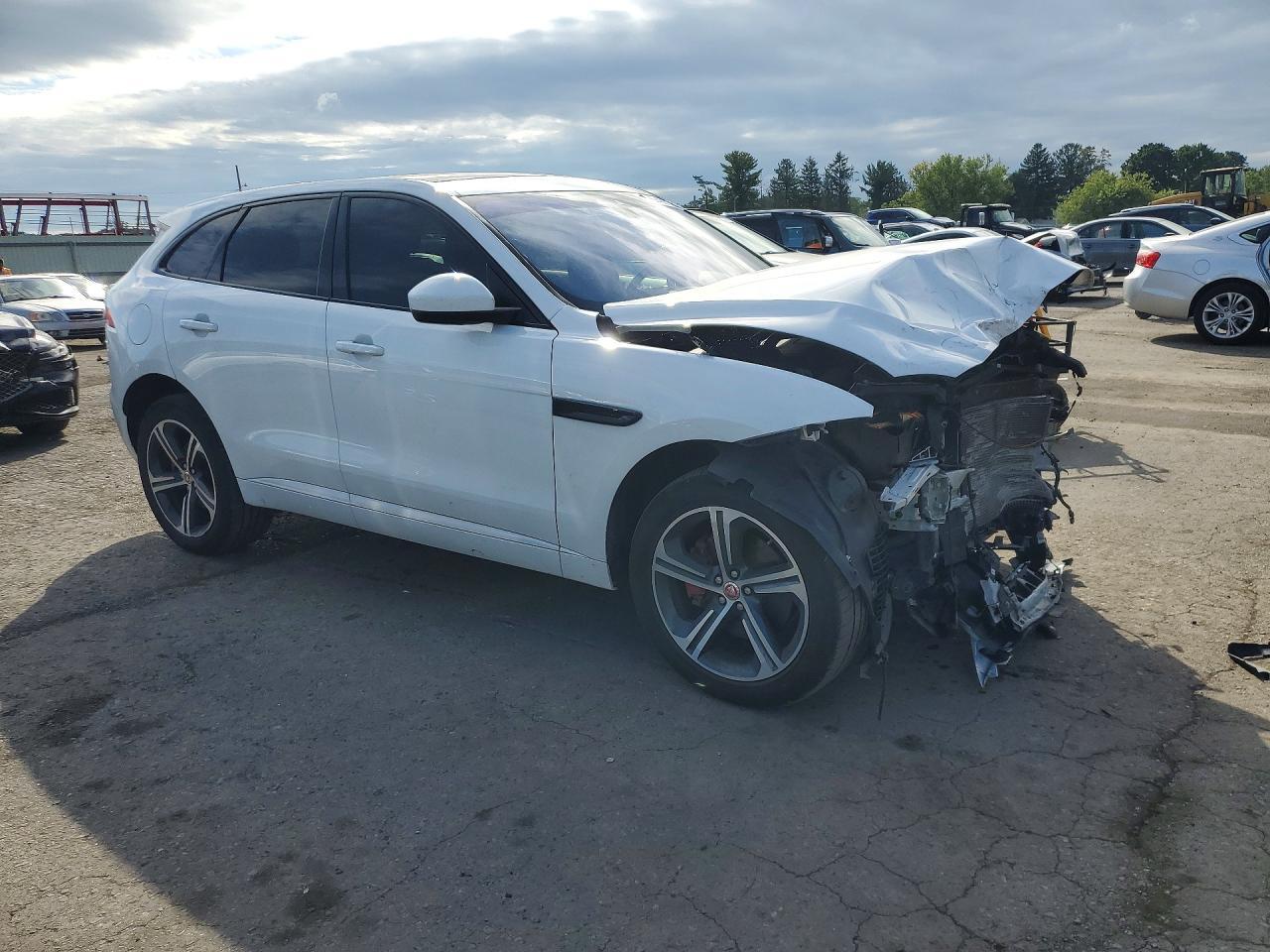 2019 JAGUAR F-PACE S — Фото 4 из 14