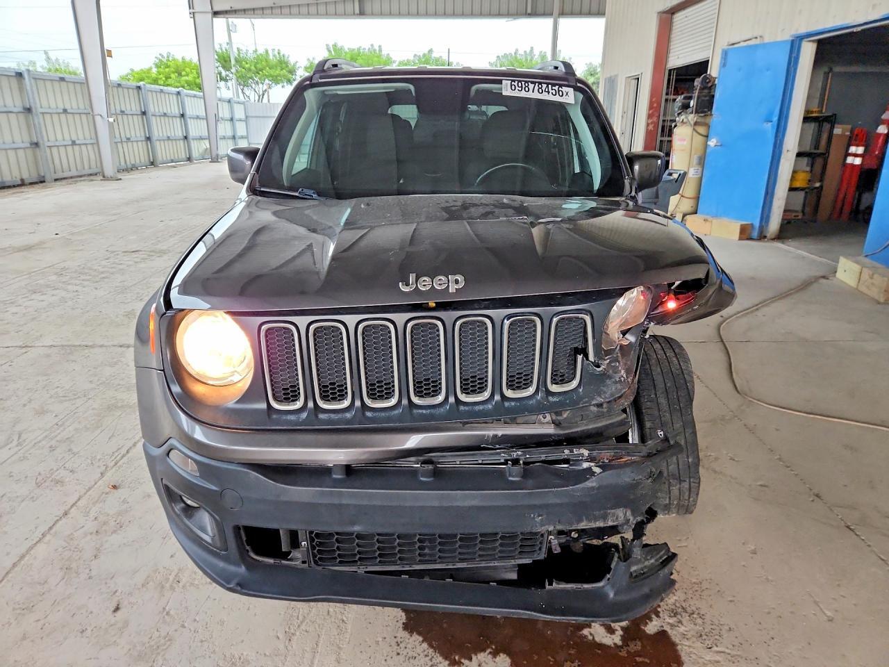 2018 JEEP RENEGADE LATITUDE — Фото 5 из 13