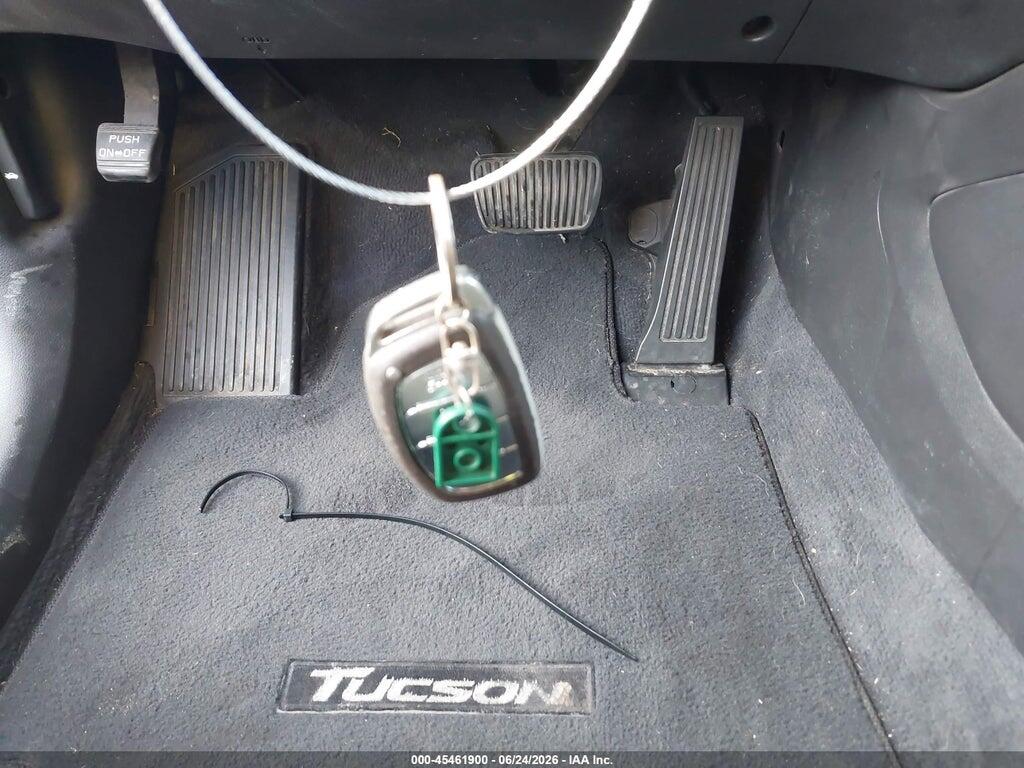 KM8J33A44HU539249 2017 HYUNDAI TUCSON photo no. 11