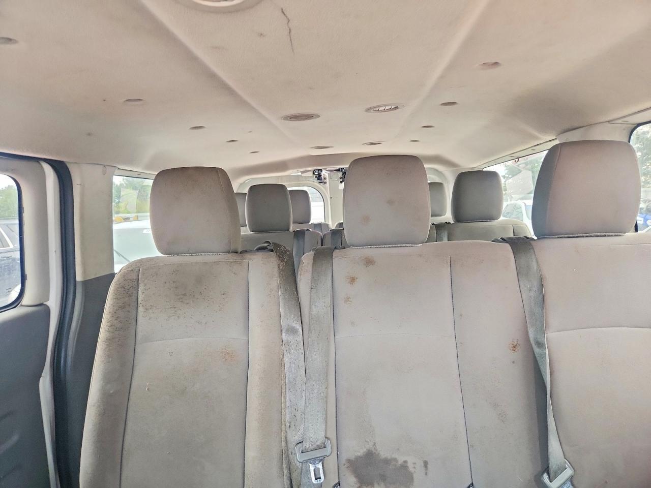 2013 NISSAN NV 3500 HD S — Фото 10 из 13