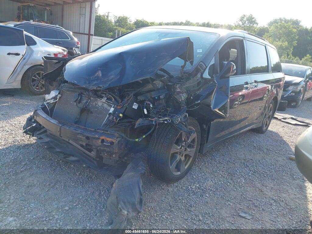 5TDXZ3DC1LS027249 2020 TOYOTA SIENNA photo no. 2
