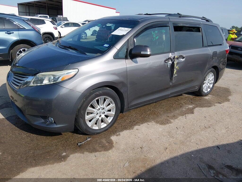 5TDYK3DC7FS531642 2015 TOYOTA SIENNA photo no. 2