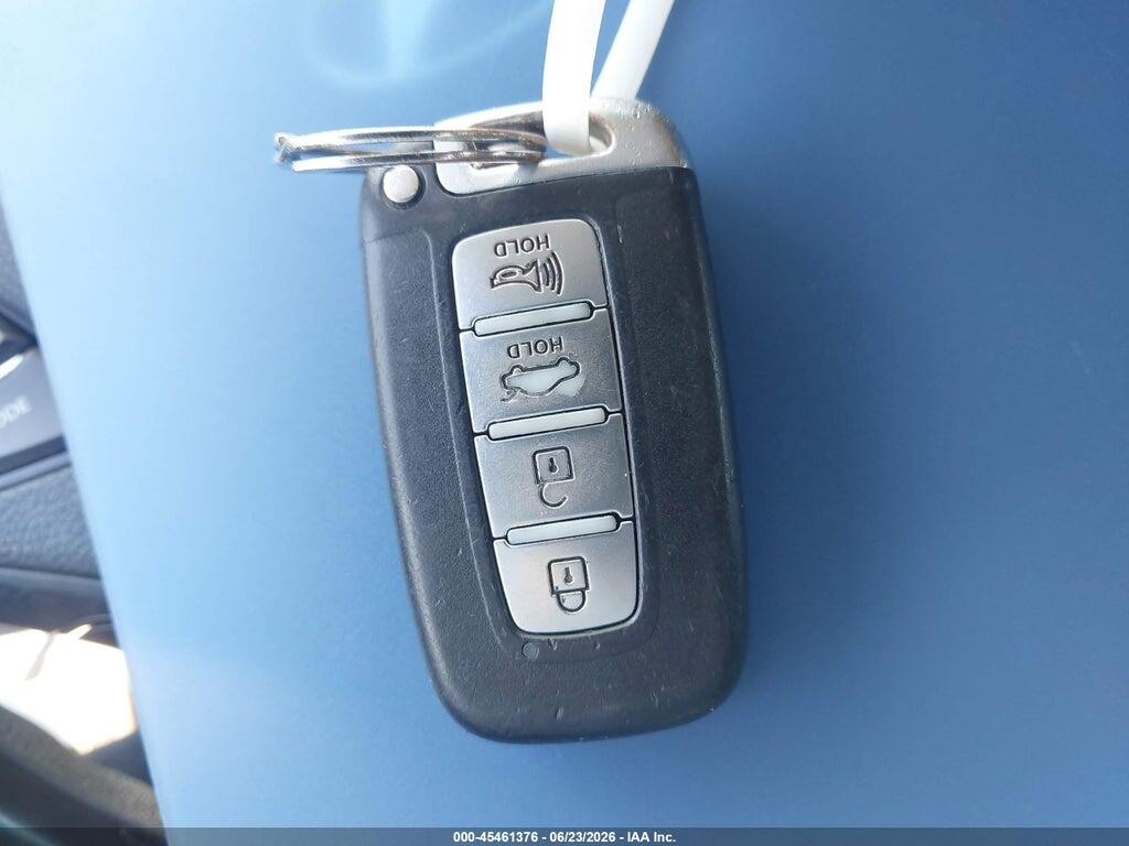 5NPEC4AC7BH063342 2011 HYUNDAI SONATA photo no. 11