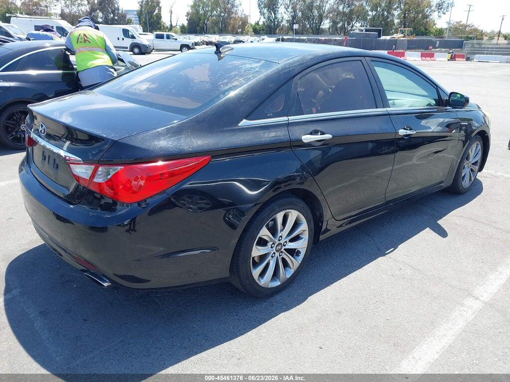5NPEC4AC7BH063342 2011 HYUNDAI SONATA photo no. 4