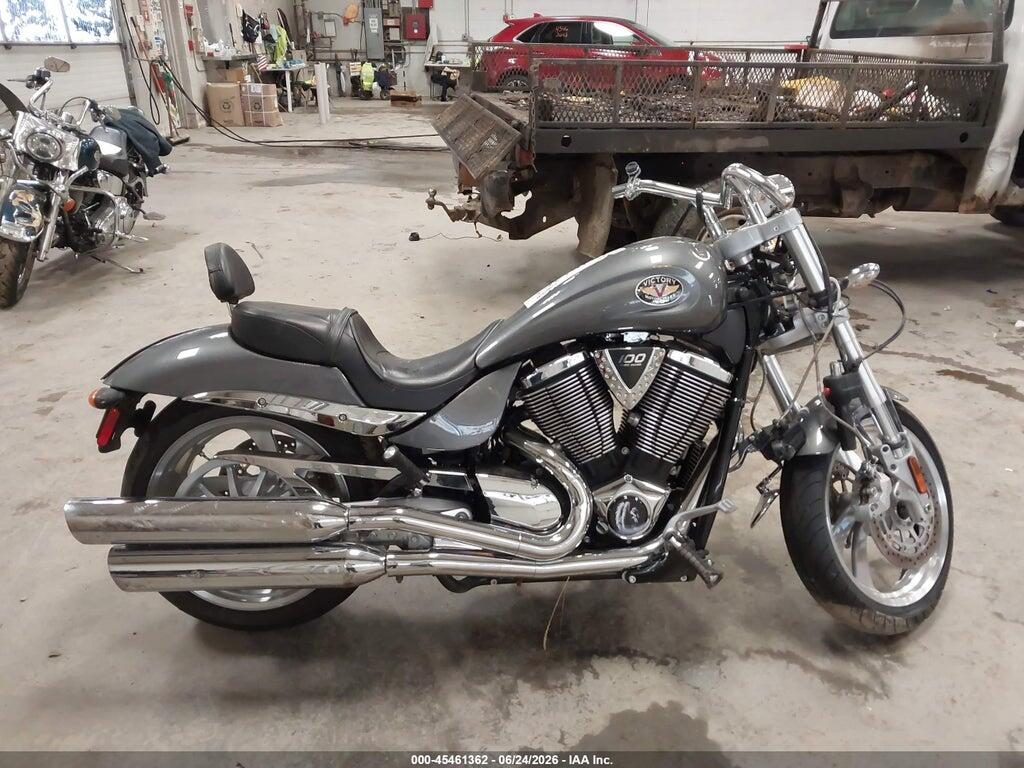 5VPHB26D183000586 2008 VICTORY MOTORCYCLES HAMMER photo no. 12