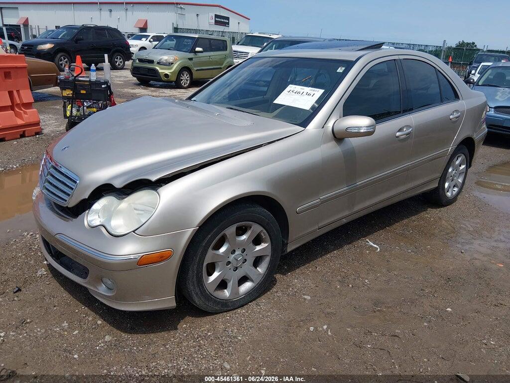 WDBRF61J75F679154 2005 MERCEDES-BENZ C 240 photo no. 2