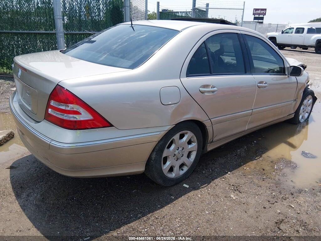 WDBRF61J75F679154 2005 MERCEDES-BENZ C 240 photo no. 4