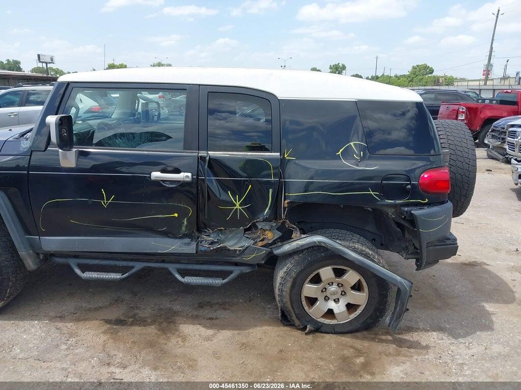 JTEBU11F470014575 2007 TOYOTA FJ CRUISER photo no. 6