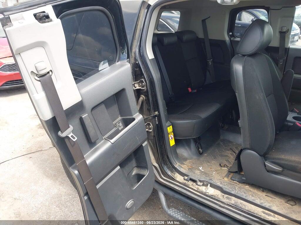 JTEBU11F470014575 2007 TOYOTA FJ CRUISER photo no. 8