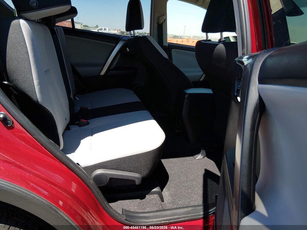 JTMRFREV5JD233719 2018 TOYOTA RAV4 photo no. 8