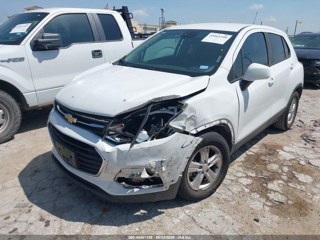 3GNCJKSB4KL249936 2019 CHEVROLET TRAX photo no. 2