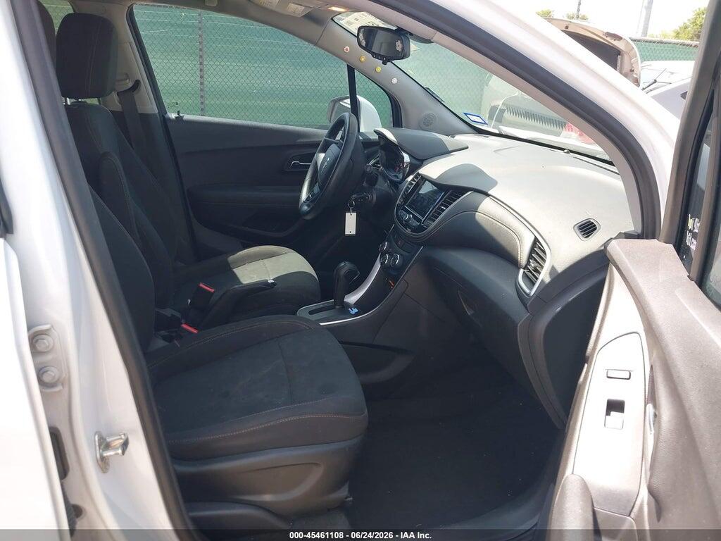 3GNCJKSB4KL249936 2019 CHEVROLET TRAX photo no. 5