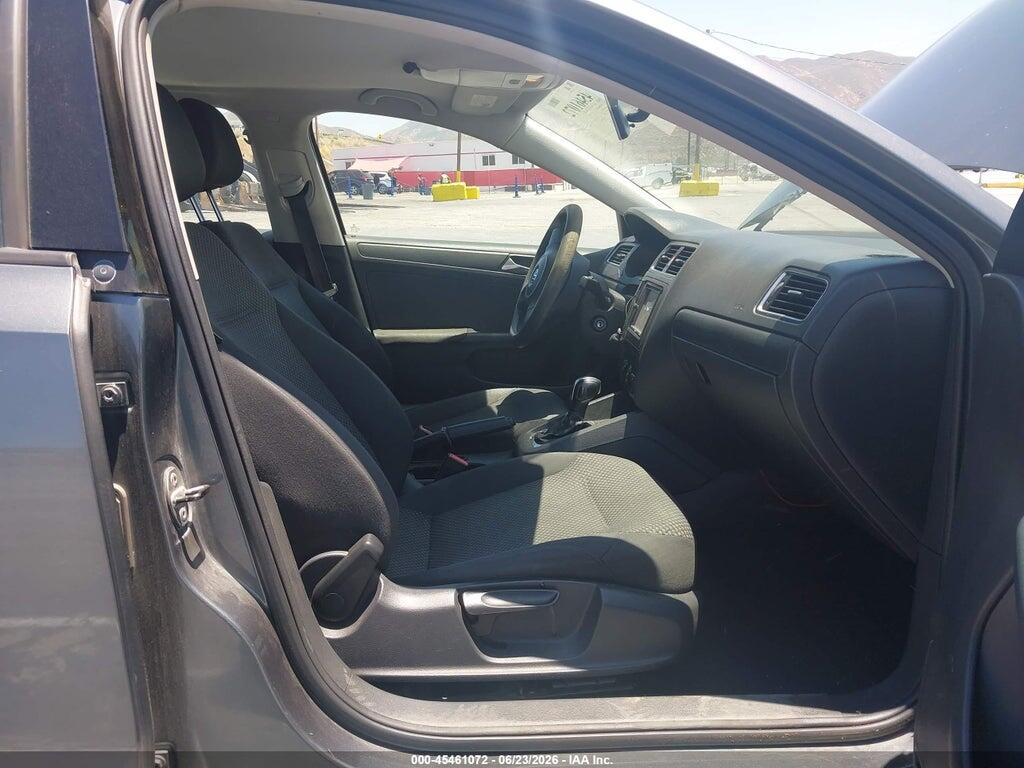 3VW2K7AJ9CM310987 2012 VOLKSWAGEN JETTA photo no. 5
