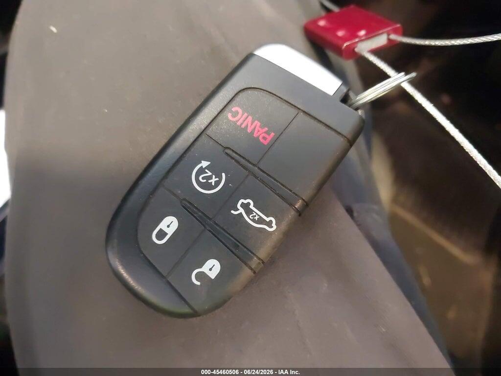 2C3CCAGG3FH922963 2015 CHRYSLER 300 photo no. 11