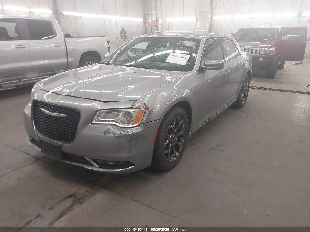 2C3CCAGG2JH226524 2018 CHRYSLER 300 photo no. 2