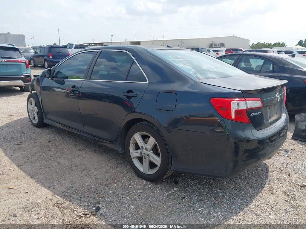 4T1BF1FK3EU848682 2014 TOYOTA CAMRY photo no. 3