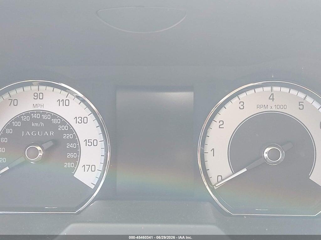 2010 JAGUAR XF — Фото 7 из 11