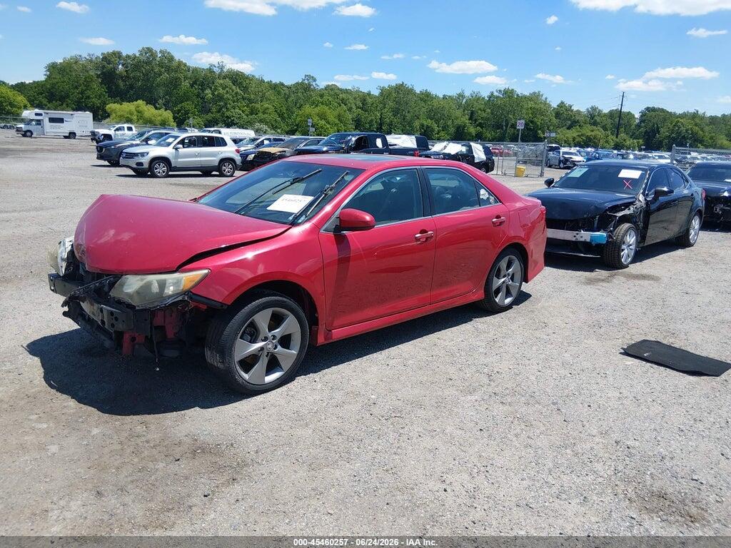 4T1BF1FK1EU785890 2014 TOYOTA CAMRY photo no. 2
