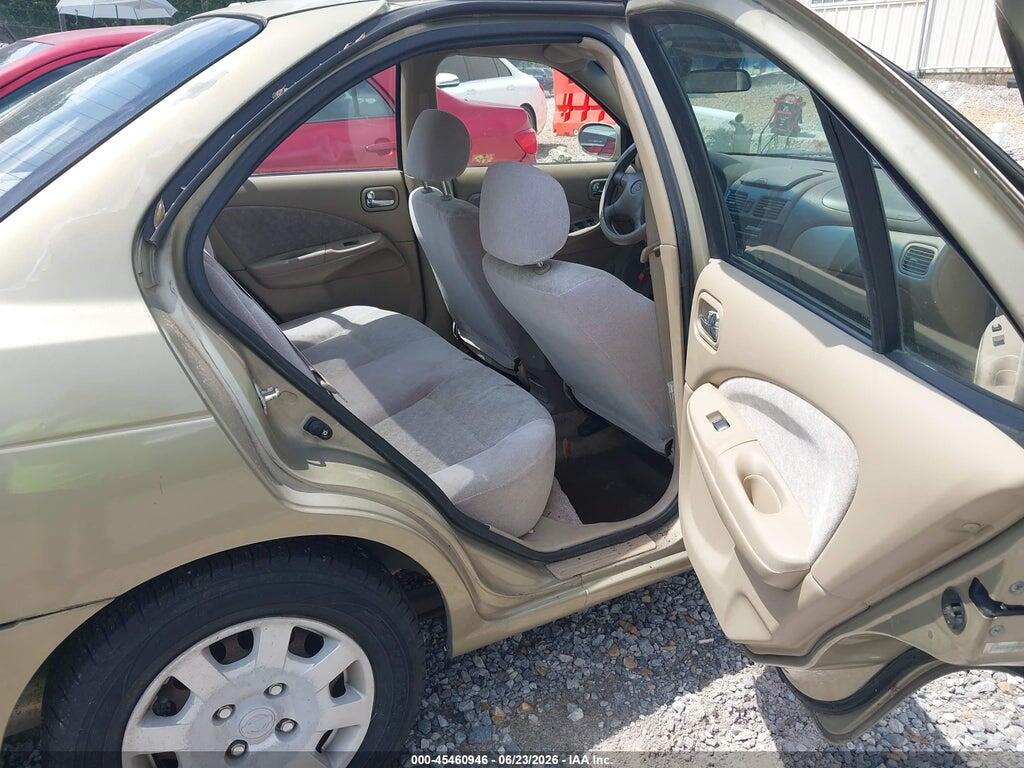 3N1CB51D02L678634 2002 NISSAN SENTRA photo no. 8