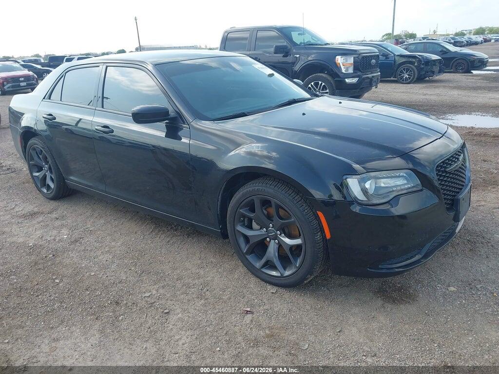 2C3CCAAG8PH613905 2023 CHRYSLER 300 photo no. 1