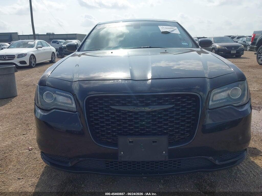 2C3CCAAG8PH613905 2023 CHRYSLER 300 photo no. 6