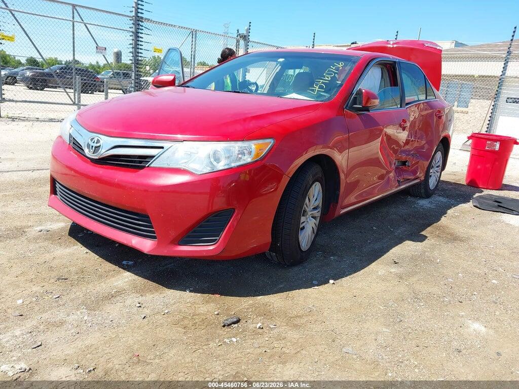 4T4BF1FK2ER351659 2014 TOYOTA CAMRY photo no. 2
