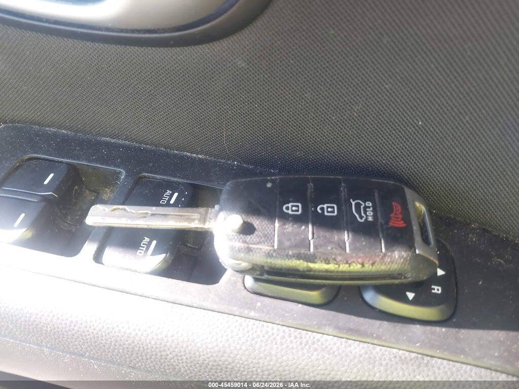 KNDJN2A2XE7738632 2014 KIA SOUL photo no. 11