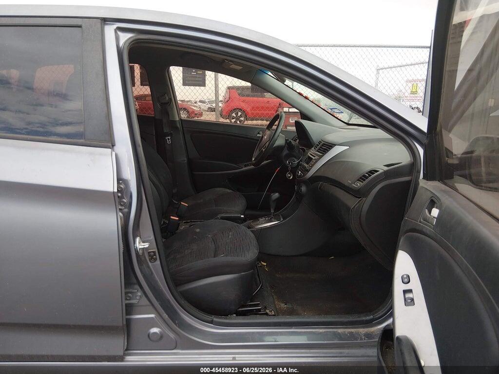 KMHCT5AE9HU301006 2017 HYUNDAI ACCENT photo no. 5
