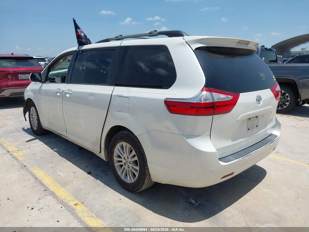 5TDYK3DC1FS650190 2015 TOYOTA SIENNA photo no. 3