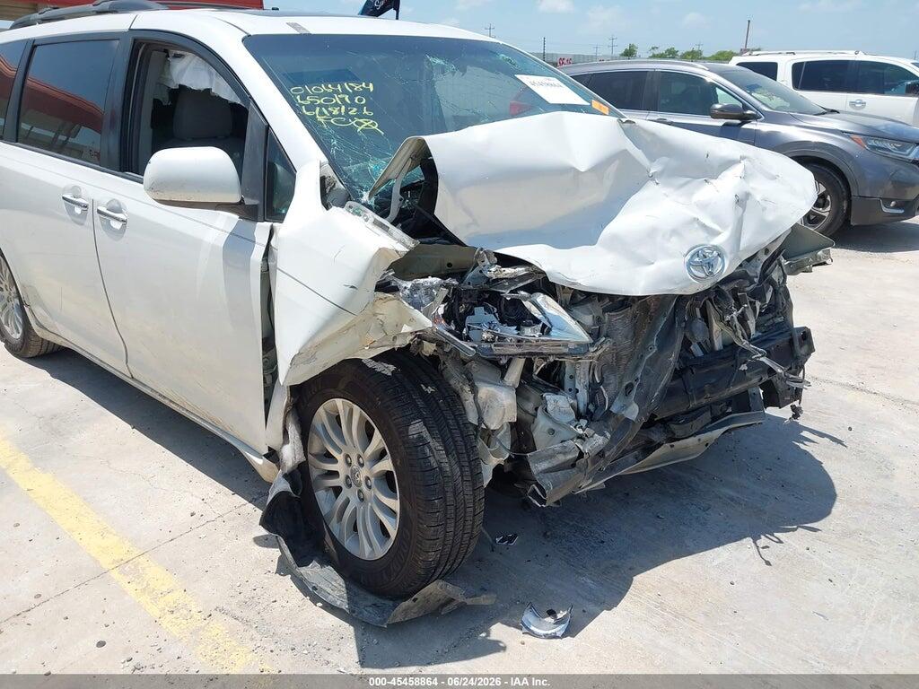 5TDYK3DC1FS650190 2015 TOYOTA SIENNA photo no. 6
