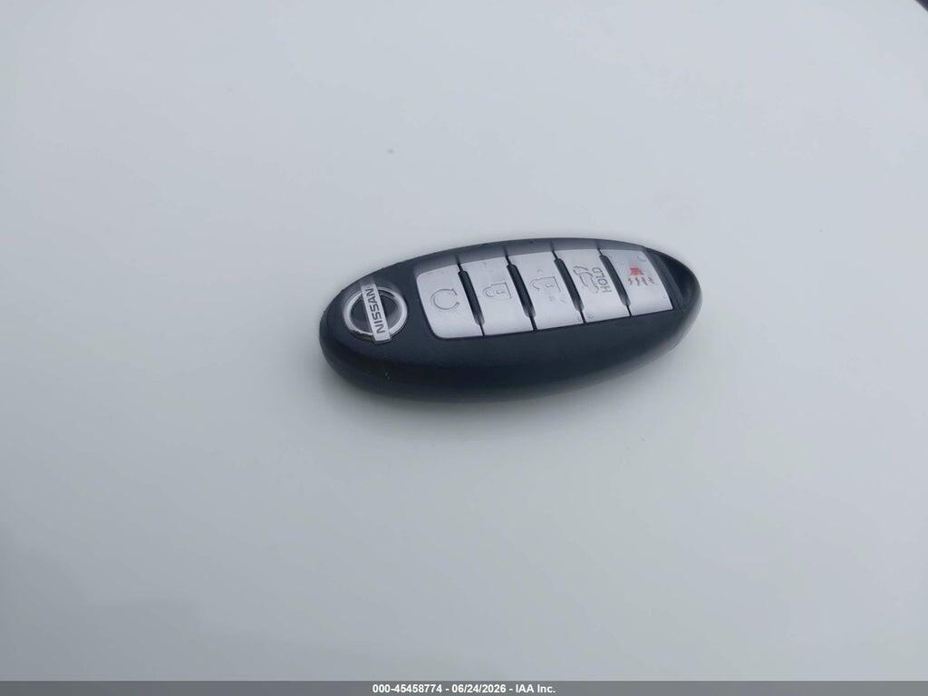 KNMAT2MV0JP594014 2018 NISSAN ROGUE photo no. 11