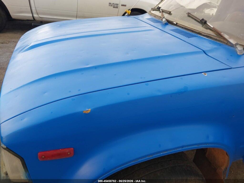 JT4RN38D7C0029971 1982 TOYOTA PICKUP photo no. 6