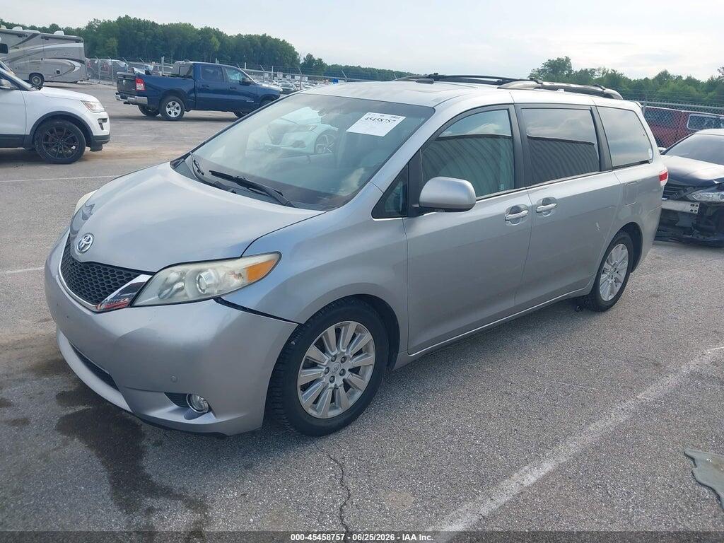 5TDYK3DC9CS241060 2012 TOYOTA SIENNA photo no. 2
