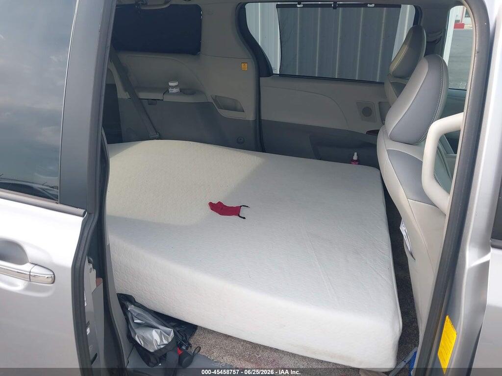 5TDYK3DC9CS241060 2012 TOYOTA SIENNA photo no. 8