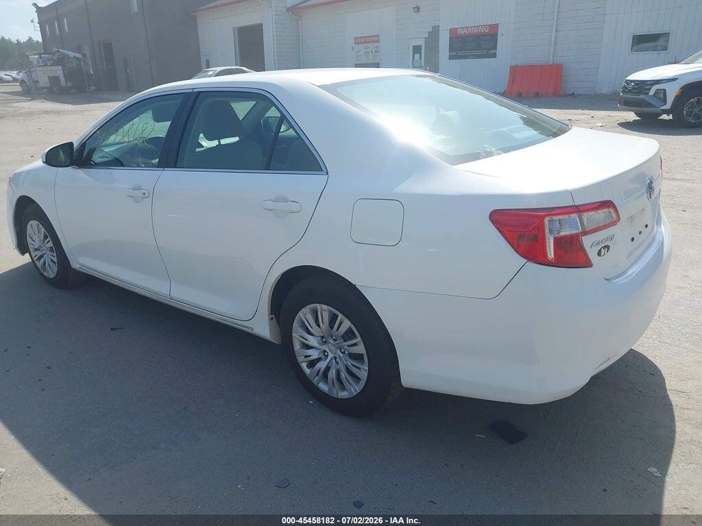 4T4BF1FK8ER420824 2014 TOYOTA CAMRY photo no. 3