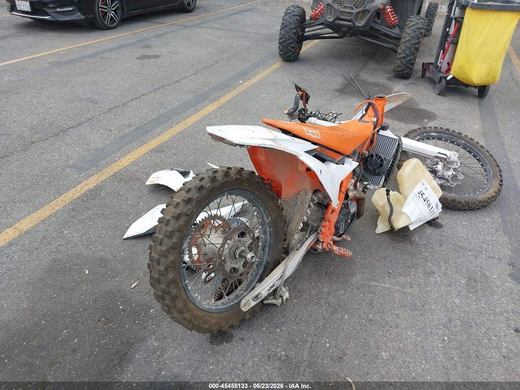 VBKEXJ405SM467586 2025 KTM 500 photo no. 4