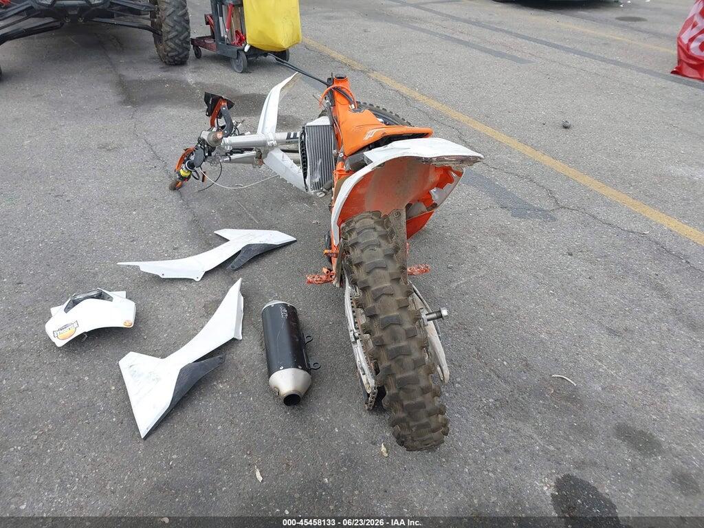 VBKEXJ405SM467586 2025 KTM 500 photo no. 6