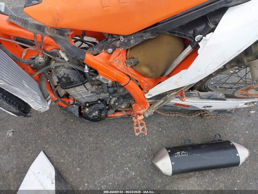 VBKEXJ405SM467586 2025 KTM 500 photo no. 9