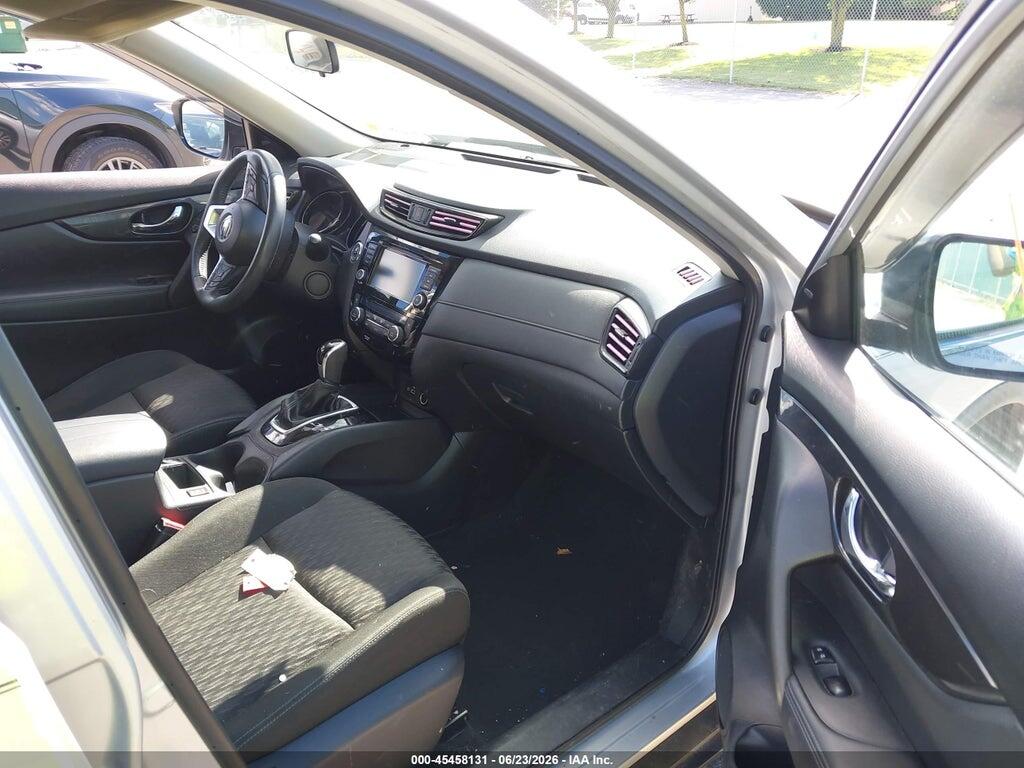 KNMAT2MV9JP551484 2018 NISSAN ROGUE photo no. 5