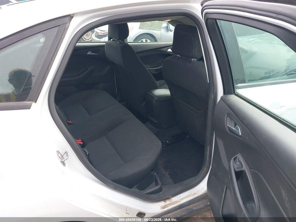 1FADP3F25JL269897 2018 FORD FOCUS photo no. 8