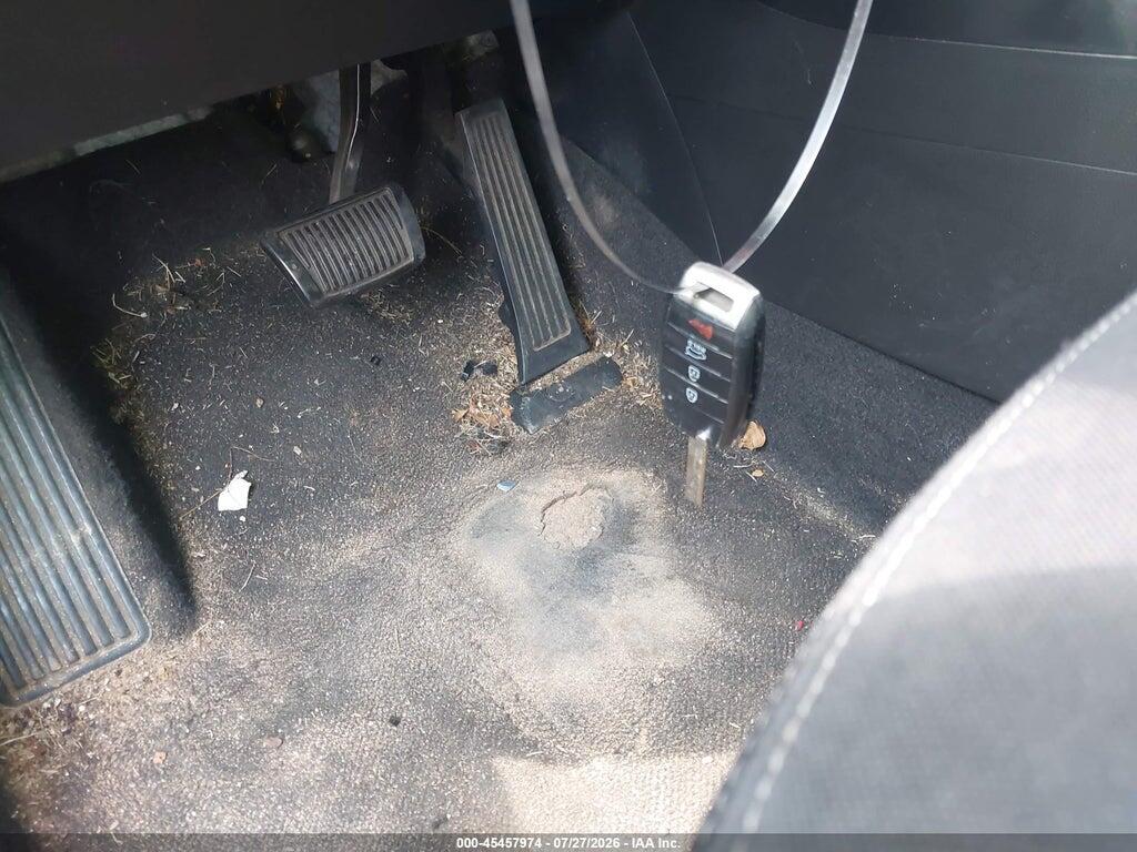 KNDJN2A2XF7779652 2015 KIA SOUL photo no. 11